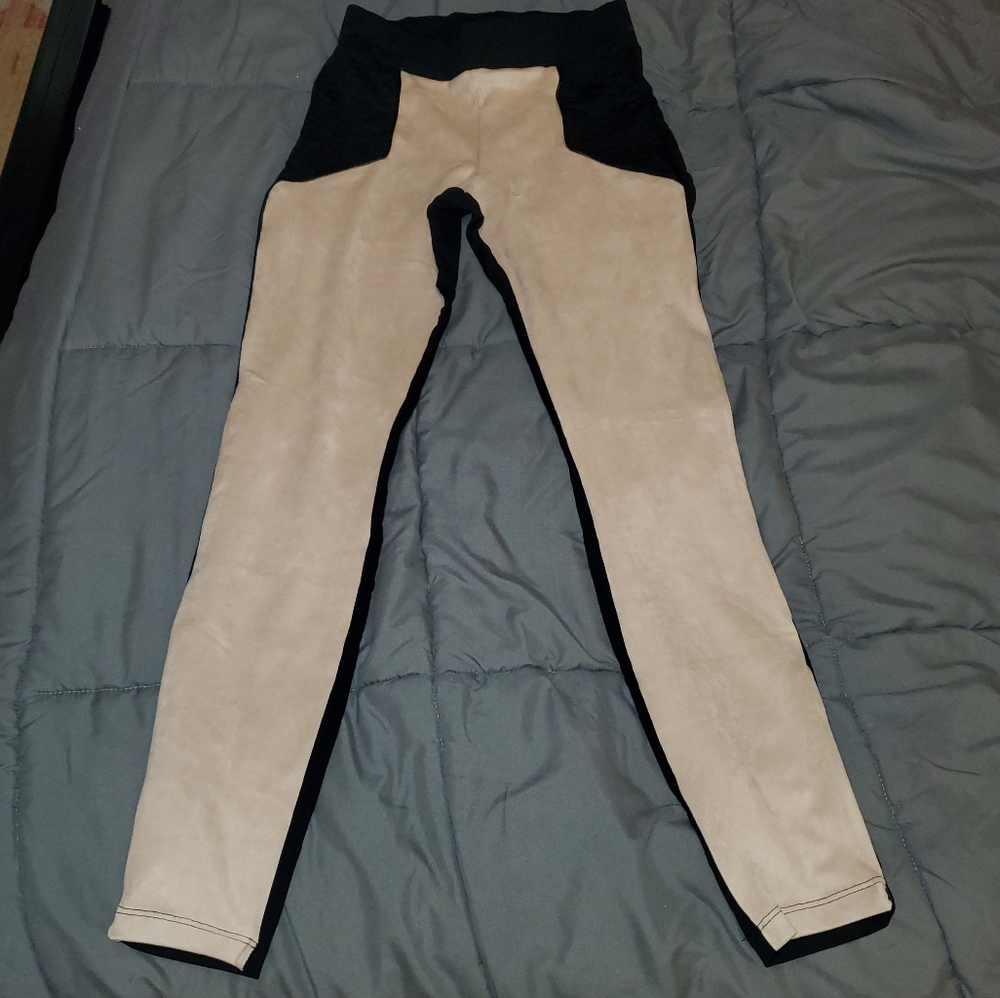 Bebe fake suede legging peach black pleather